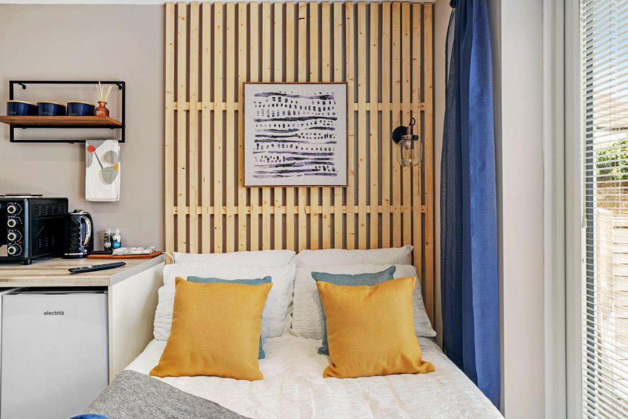 Cosy Heathrow Studios - Parking - Garden Λονδίνο Εξωτερικό φωτογραφία