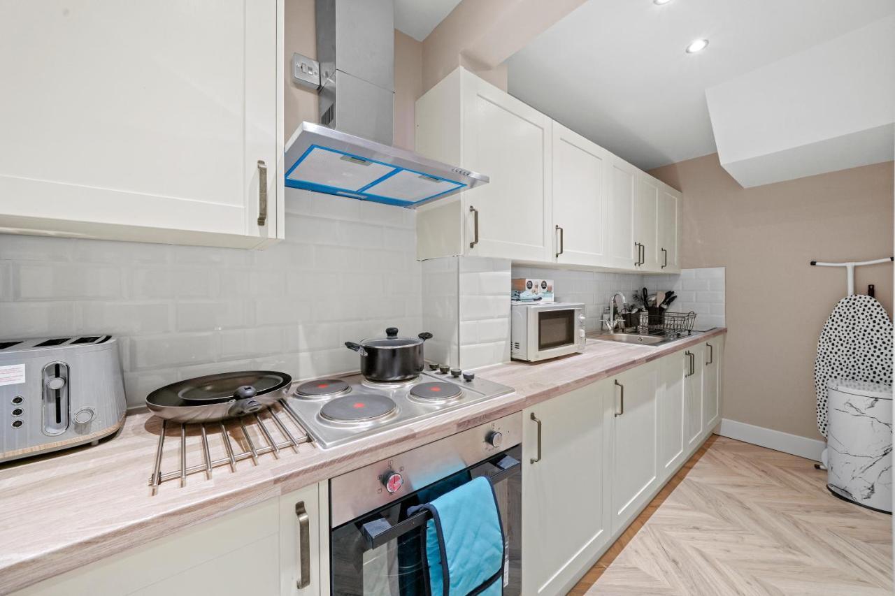 Cosy Heathrow Studios - Parking - Garden Λονδίνο Εξωτερικό φωτογραφία